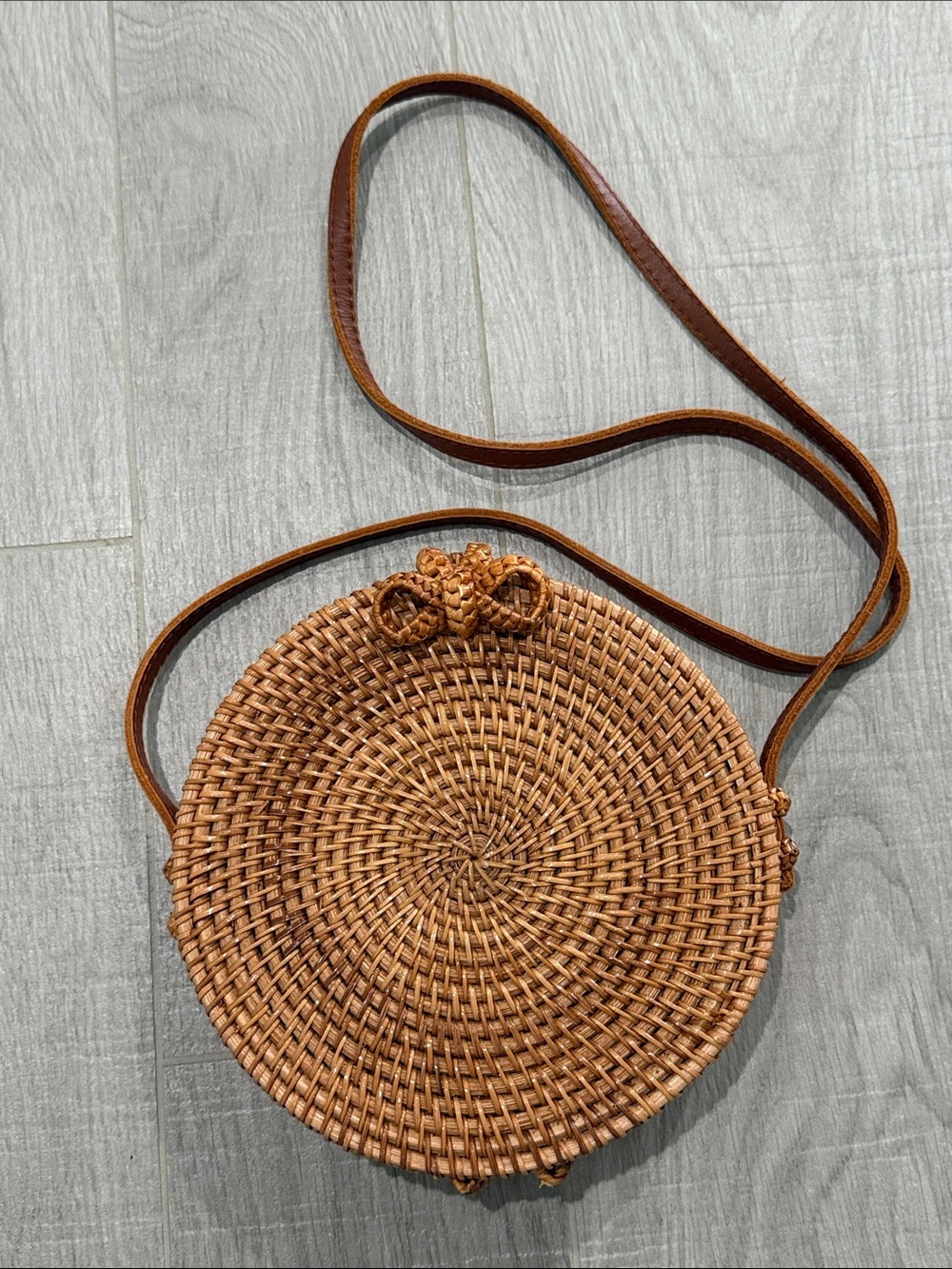 Woven Round Crossbody Bag in Brown